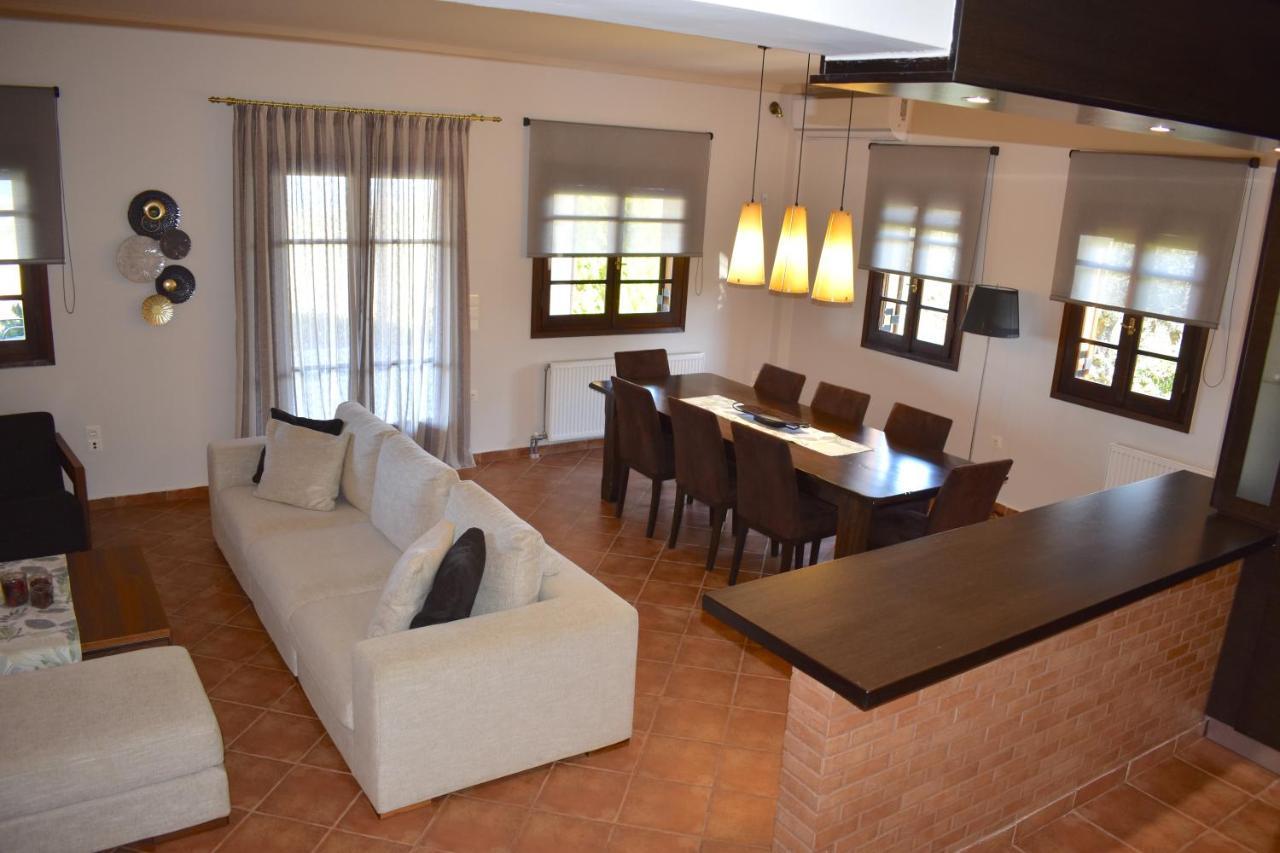 Ampelos Hillside Villa Akrata Esterno foto